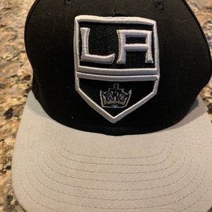 LA kings hat