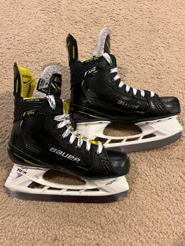Used Bauer Regular Width Size 4 Supreme M4 Hockey Skates