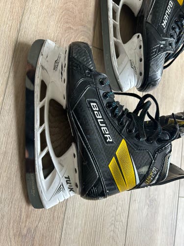 Bauer supreme ultrasonic skate