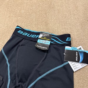 NWT Bauer Women’s jill SIZE SMALL