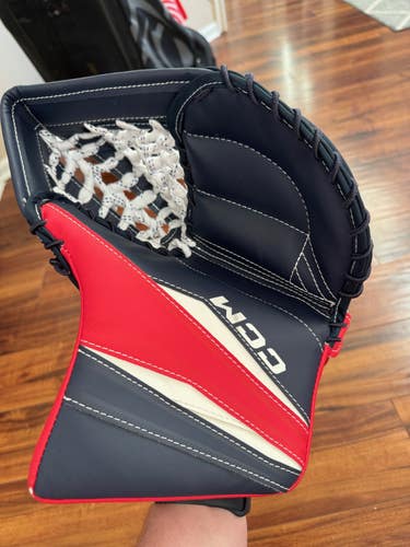 Used CCM Axis F5 Regular Junior with custom lace pocket