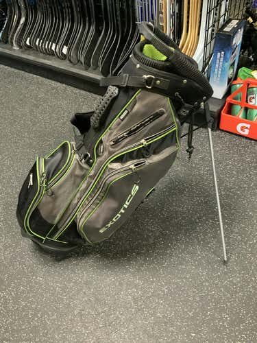 Used Exotics Xtreme 3 Golf Stand Bags