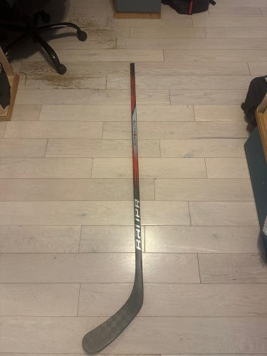 Hyp2rlite Right Handed Intermediate P92 Hockey Stick