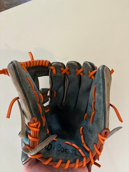 Used Infield 11.75" A2000 Baseball Glove
