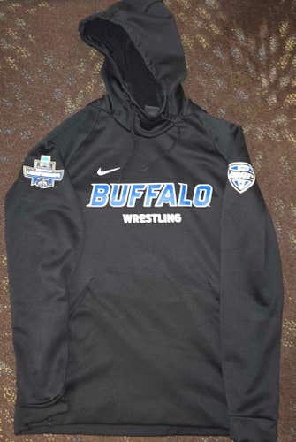 University at Buffalo UB Bulls Wrestling 2021 NCAA Championships Team Issued Nike Hoodie Large