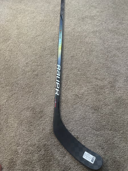 New Intermediate Bauer Left Hand P92M 55 Flex Vapor Hyperlite 2 Hockey Stick