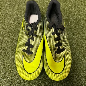Nike Soccer Cleats (9389)