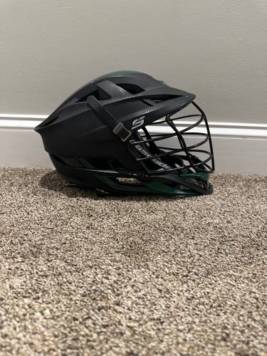 Casecade S lacrosse helmet