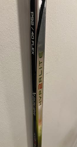 Used Junior Bauer Right Handed P92  Vapor Hyperlite Hockey Stick
