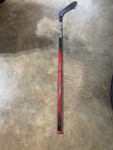 New Bauer Right Handed P28 Vapor X4 Hockey Stick
