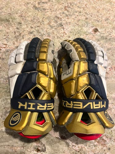 Used Maverik Showtime Max Lacrosse Gloves
