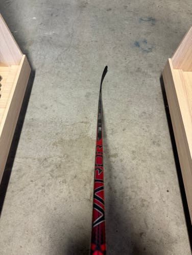 Used Senior Bauer Left Hand P92 Pro Stock Vapor Hyperlite 2 Hockey Stick