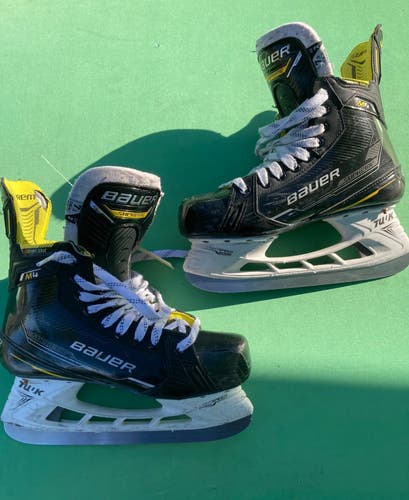 Used Senior Bauer Supreme M4 Hockey Skates (Size 7.5 Fit 2)