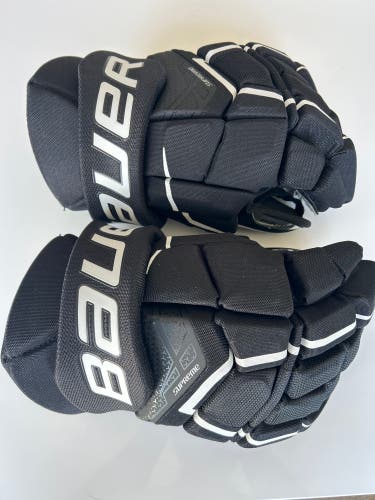 Bauer Supreme 3s Hockey Gloves