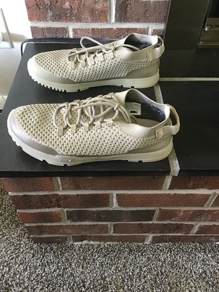 Used Size 9.0 men’s (Women's 10) Unisex True Golf Shoes