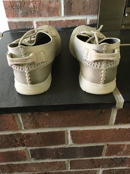 Used Size 9.0 men’s (Women's 10) Unisex True Golf Shoes