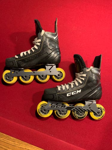 CCM Roller Hockey Skates