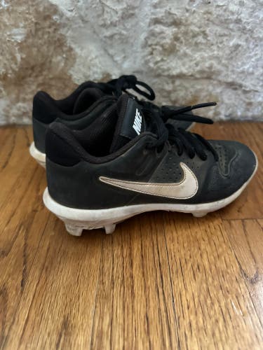 Nike Baseball Cleats Boys 1Y