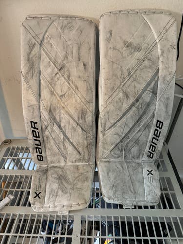 Used 31" Bauer Vapor X5 Pro Goalie Leg Pads