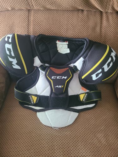 Used Large Youth CCM Super Tacks AS1 Shoulder Pads