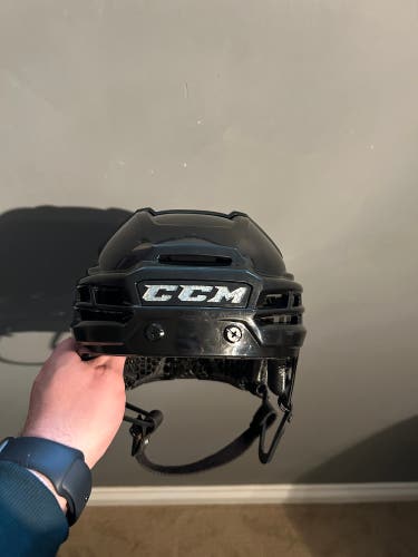 Used Medium CCM  Super Tacks X Helmet