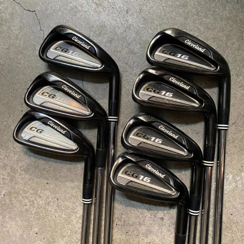 Cleveland CG16 Black Pearl Iron Set 4-PW Stiid Flex Right Handed