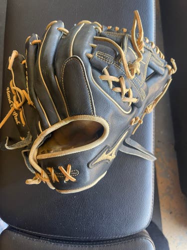 Used  Infield 11.5" Pro Select Baseball Glove