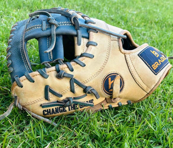 Used Left Hand Throw First Base Bradley Next Play Baseball Glove 12"