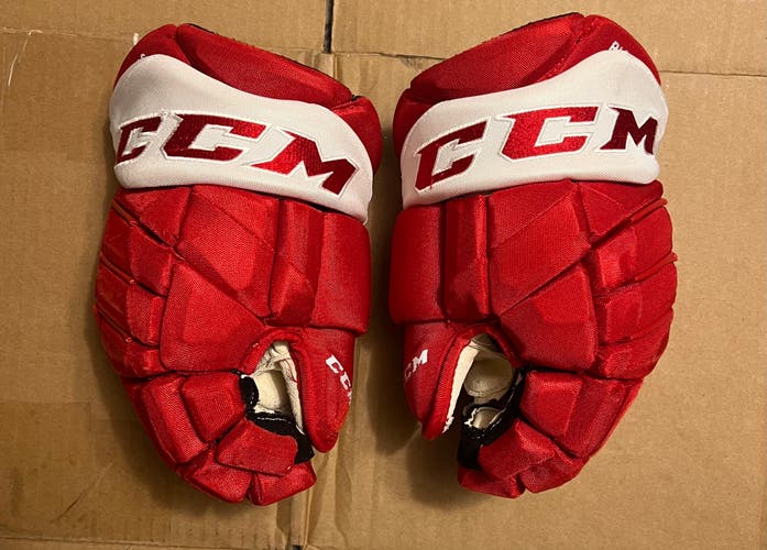 Red White CCM Jetspeed Gloves 13”