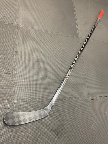 Warrior Covert QRE10 Silver Hockey Stick Right Handed W03 P92 75 Flex