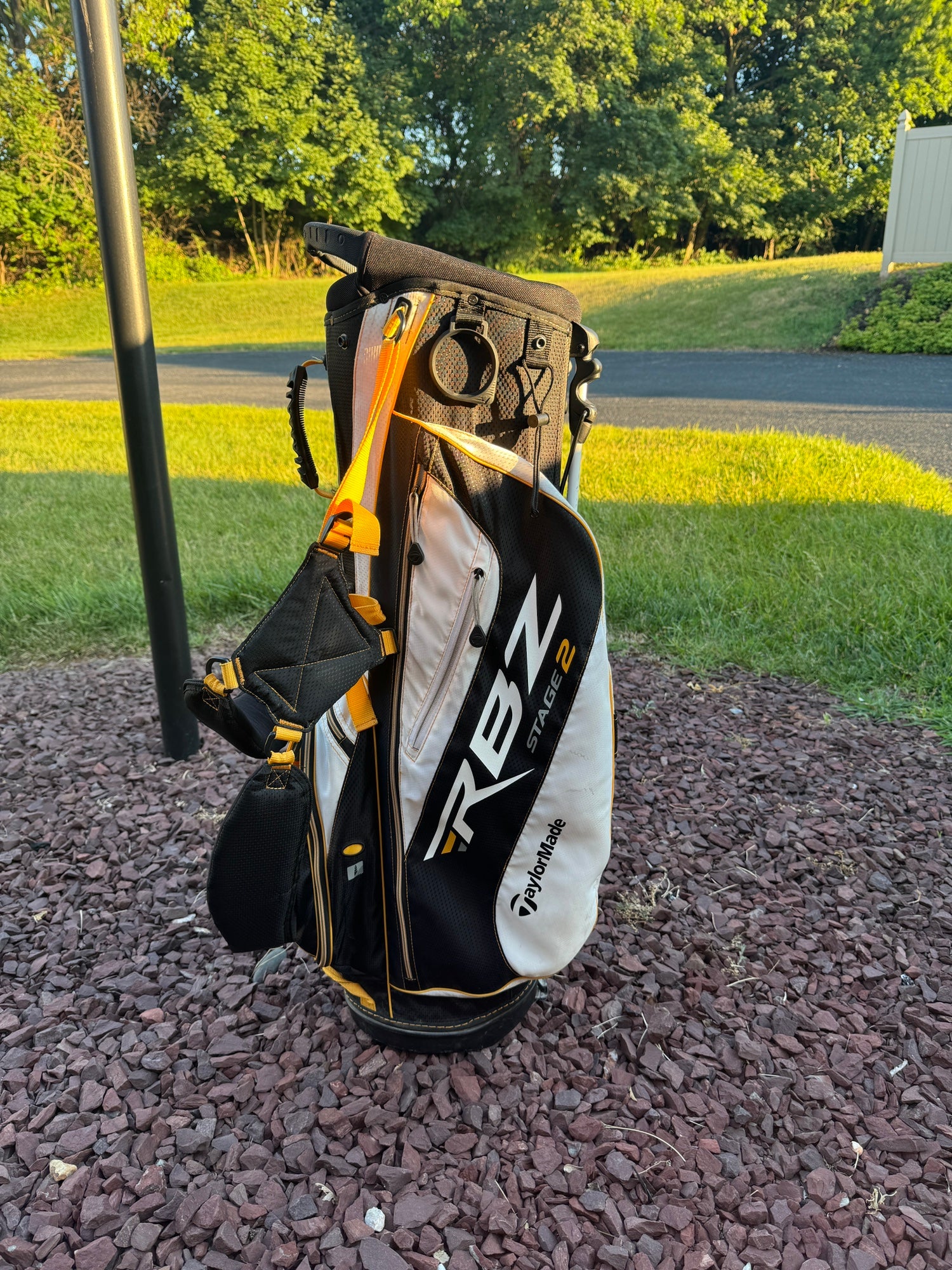 TaylorMade Golf Bag RBZ Stage 2 | SidelineSwap | Buy and Sell on