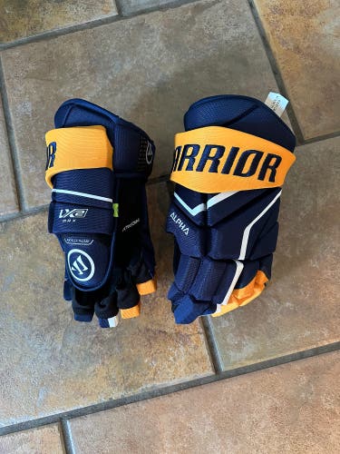 BRAND NEW  Warrior 14"  Alpha LX2 Max Gloves