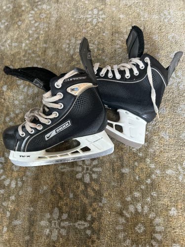 Used Bauer Size 4 Supreme One05 Hockey Skates