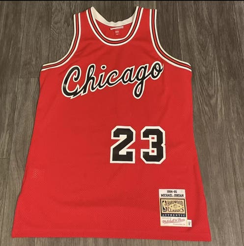 Michael Jordan 84/85 Chicago Bulls Mitchell and Ness Swingman Size Large