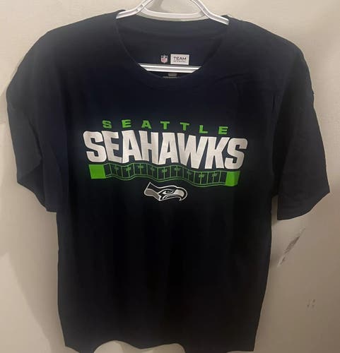 Seattle Seahawks NFL Large T-Shirt