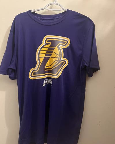 Medium Lebron James LA Lakers Shirt