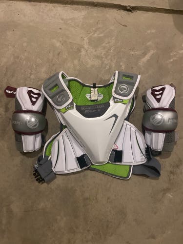 Maverick chess guard and elbow pads