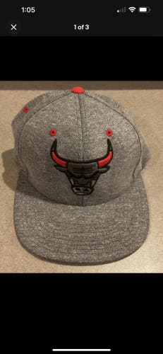 Mitchell & Ness Chicago Bulls Grey Snapback