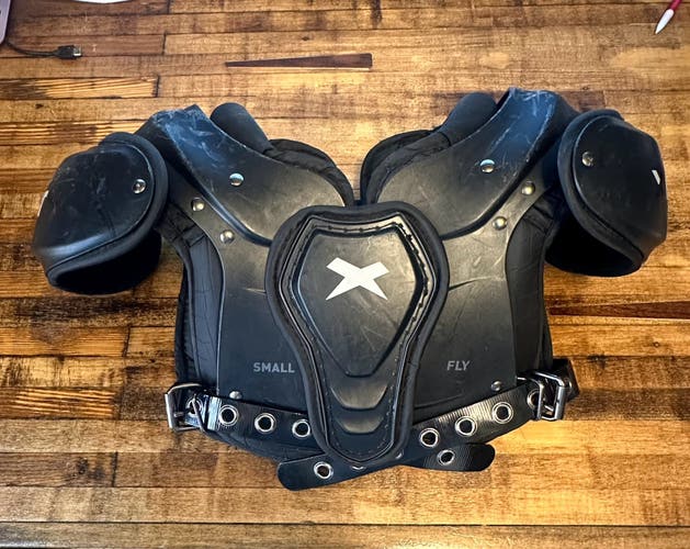 Xenith Fly Youth SM Football Shoulder Pads