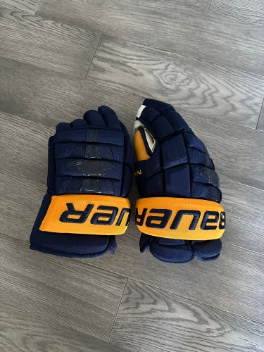 Bauer Nexus 1N Pro Hockey Gloves