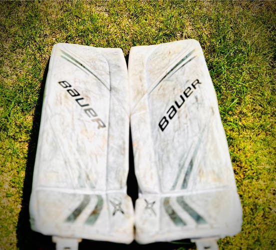 Bauer 2X Intermediate Vapor goalie leg pads