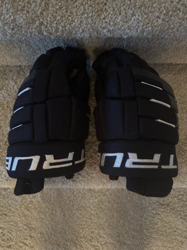 True A2.2 Gloves