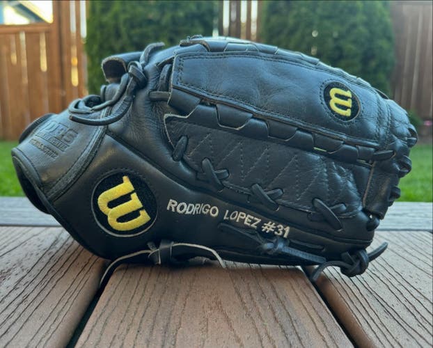 Game Used Rodrigo Lopez 12” MLB Wilson A2000 Baseball Glove