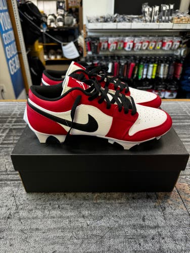 New Men's Low Top Molded Cleats