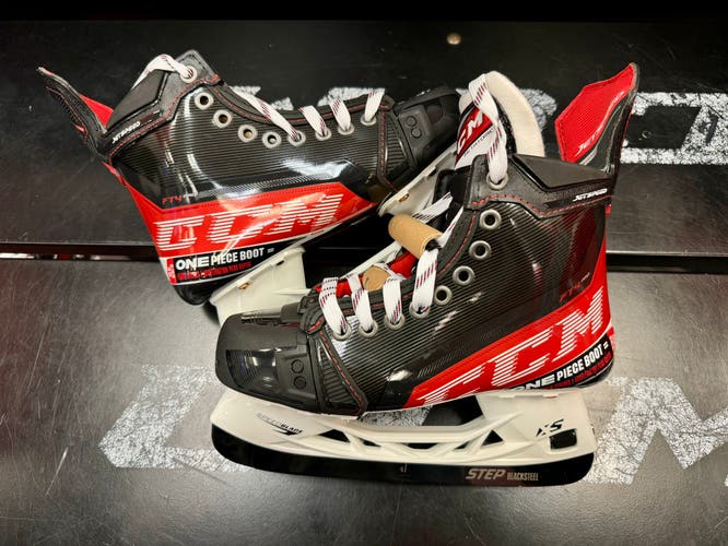 CCM Jetspeed FT4 Pro Skates - 4.5W