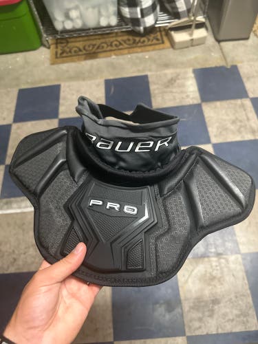 bauer pro goalie neck guard