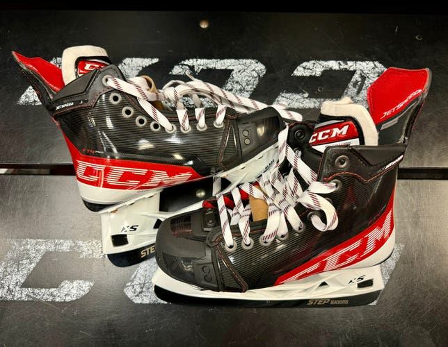 CCM Jetspeed FT4 Pro Skates - 5W