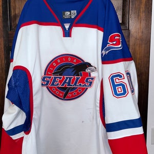USED WHITE FLORIDIA SEALS HOCKEY JERSEY SIZE 58 SPHL WITH FIGHT STRAP