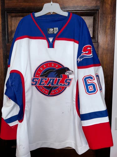 USED WHITE FLORIDIA SEALS HOCKEY JERSEY SIZE 58 SPHL WITH FIGHT STRAP