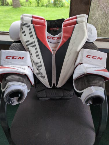 Used Medium CCM Eflex 5.9 Goalie Chest Protector